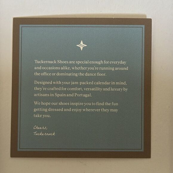 New in Box BLACK VELVET ELLIE HEELS with Block Heels Size 7 Fits like a Size 6 - Picture 8 of 11